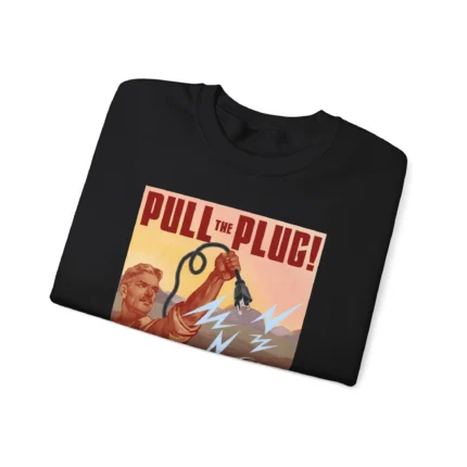 Pull the plug defund tesla Folded Shirt